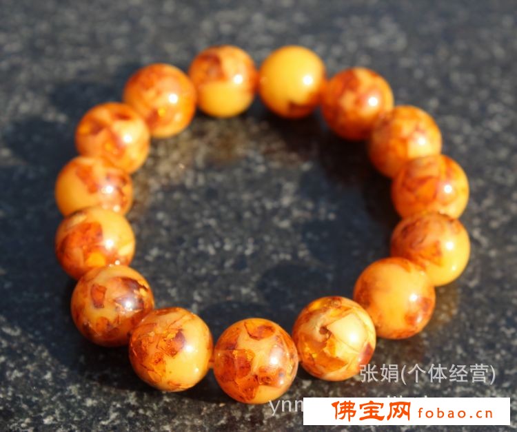云南民族特色饰品实物拍摄仿琥珀(树脂)手串厂家直销批发图1