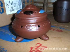 定做紫砂点彩釉瑞兽宝盖三足香炉图1