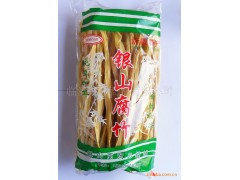 豆制品；脱脂腐竹结；大豆为原料精制而成的高营养素食。箱装。