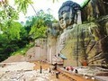 四川南充市雕刻打造世界第一大石窟立佛像