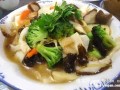西兰花炒香菇