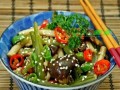 茶树菇拌裙带菜