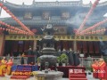 法会—上海玉佛禅寺举行2015年清明水陆法会熏坛仪式
