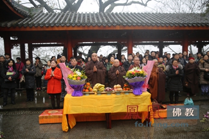 文化-雨中追忆 音容宛在——惟贤长老圆寂三周年纪念法会 文化-雨中追忆 音容宛在——惟贤长老圆寂三周年纪念法会