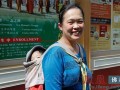 春节背着女儿做义工 成就小我开启大众方便法门
