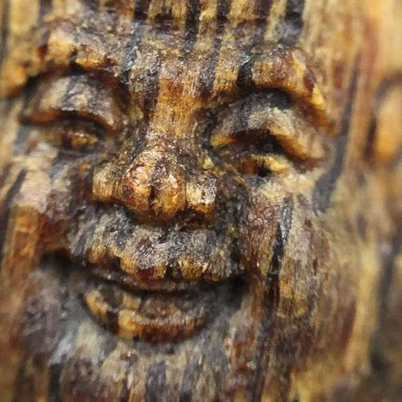 越南芽庄白奇楠沉水弥勒佛挂件图3