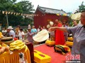 河南许昌白兔寺举办“善良（扇凉）节”