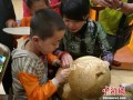 新疆美术大师五台山开展 葫芦上复活克孜尔壁画