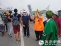响应“世界地球日” 慈济志工化身蔬果人街头倡导环保