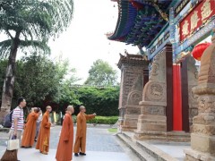 上海宁国禅寺参访团赴云南多寺院参访交流