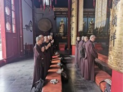灵鹫山佛教教团朝圣团一行参访南京栖霞古寺