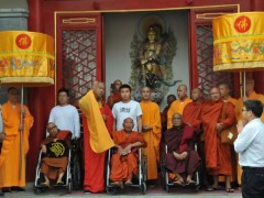 缅甸高僧代表团在陕西省参观访问