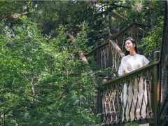 善乐使者何禹萱发布‘绿日晴曦’祈福写真