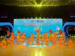 南少林寺武僧团受邀在2019年国际射联步世界杯总决赛开幕会中演出