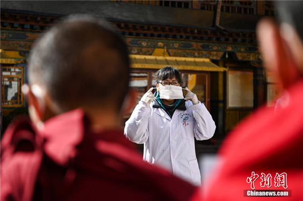 拉萨-拉萨大昭寺僧众积极学习科学防疫