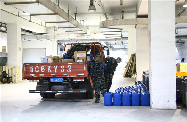佛教-苍南佛教界捐赠温州附一医20万元及2.5吨消毒液等防疫物资